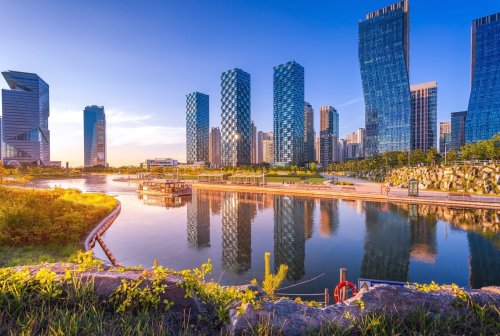 Seoul,city,with,beautiful,after,sunset,,central,park,in,songdo