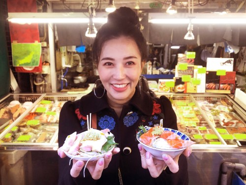 Trying Delicious Street Food At The Tsukiji Market - 5 Day Tokyo & Mount Fuji Tour Package
