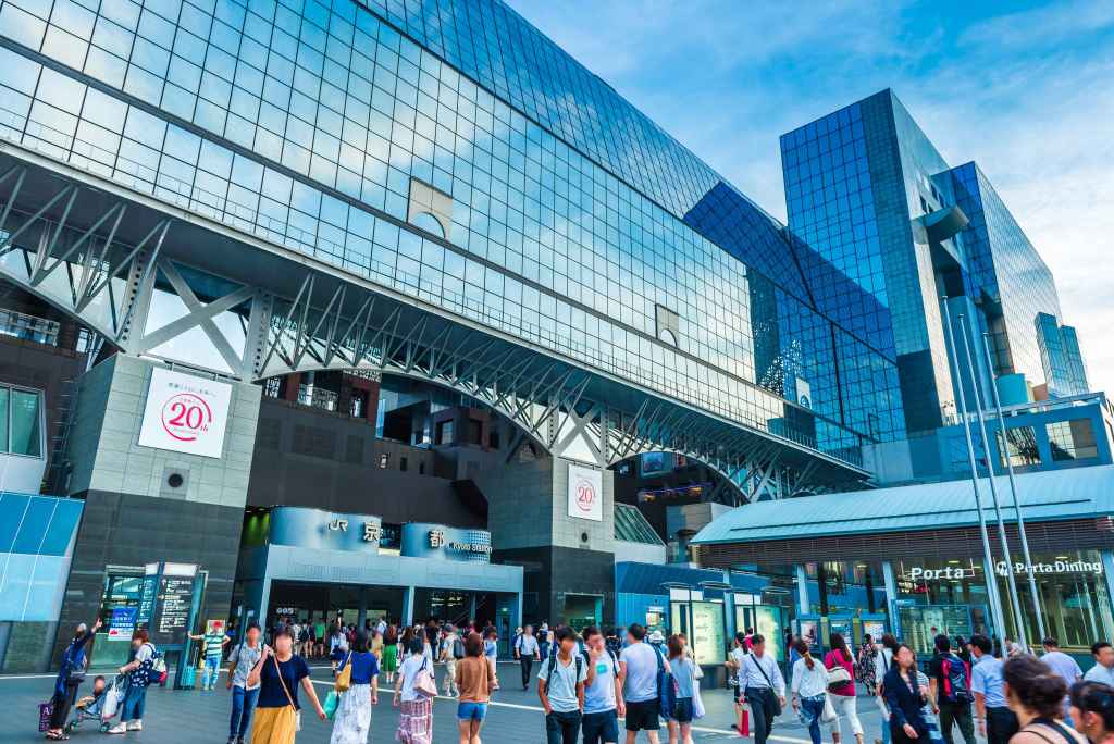 how to get from kyoto to kobe japan train