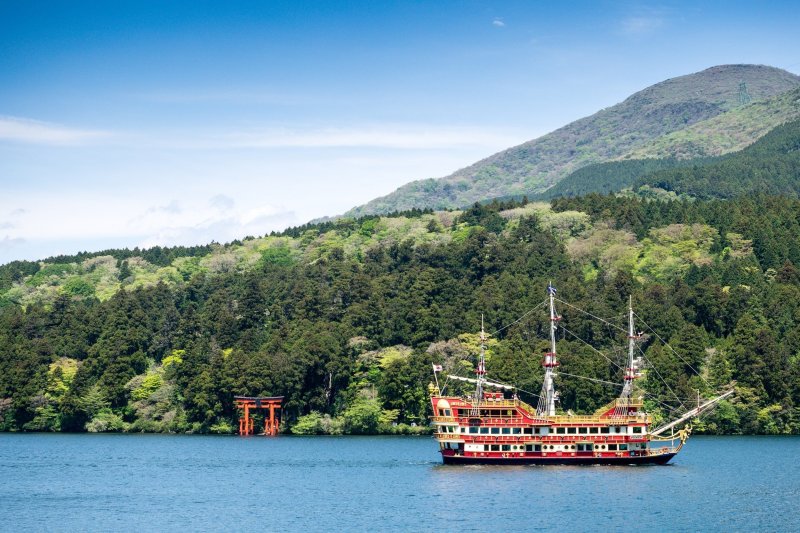 Lake Ashi Boat Cruise Ship With Mount Fuji