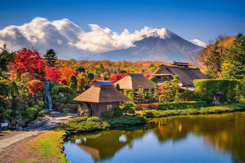11 Day Ultimate Of Japan Private Tour Package - Oshino, Japan Historic Thatch Roof Farmhouses With Mt. Fuji.