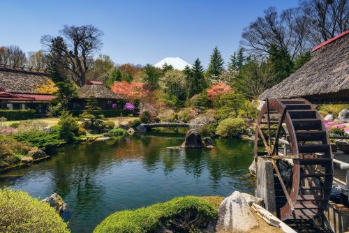 Visit Oshino Village On The Mount Fuji & Lake Kawaguchi Tour From Tokyo